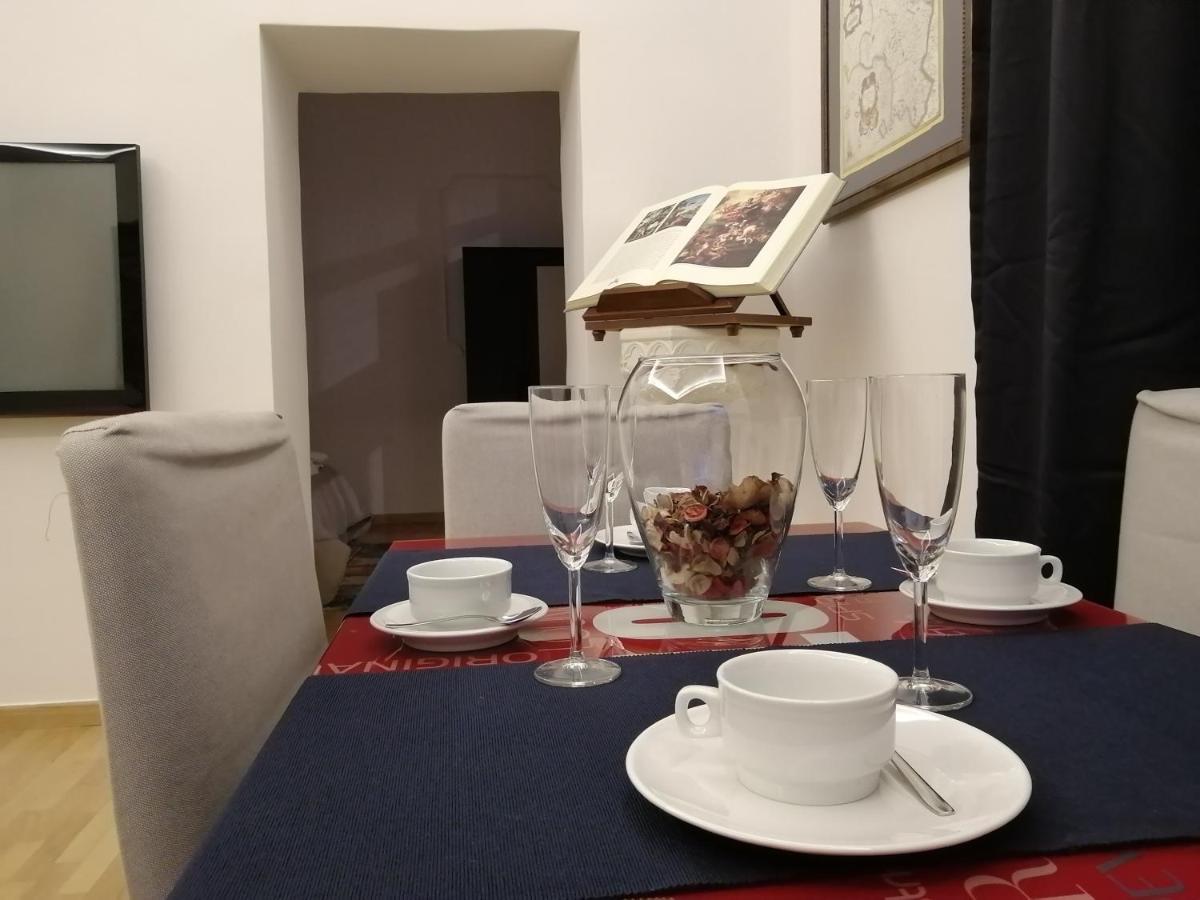 La Dimora Dei Borbone Apartment Наполи Екстериор снимка