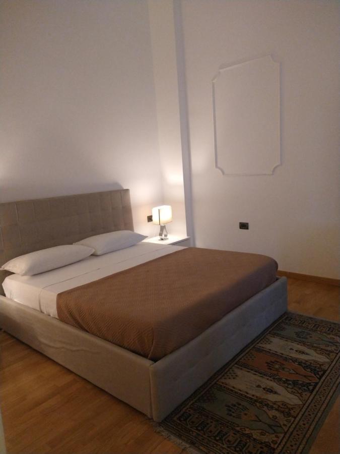 La Dimora Dei Borbone Apartment Наполи Екстериор снимка
